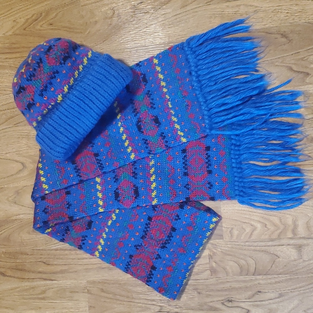 Vintage Aris Womens Winter Hat Scarf Set Bright Primary Colors